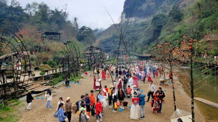 from-hanoi-sapa-3d2n-cat-cat-village-fansipan-and-moana