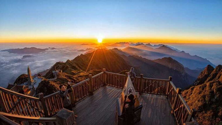 from-hanoi-sapa-fansipan-cat-cat-2-days-1-night-by-bus
