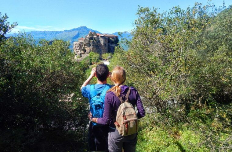 from-kalabaka-authentic-meteora-hiking-tour-local-agency