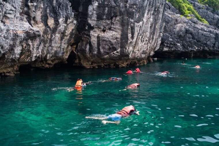 from-koh-samui-ang-thong-marine-park-vip-small-group-tour