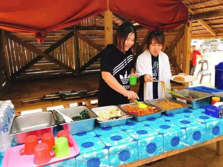 from-kota-kinabalu-kiulu-white-water-rafting-tour-meal