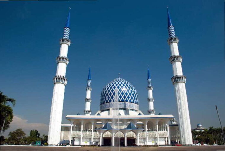 from-kuala-lumpur-crab-island-tour-with-seafood-lunch