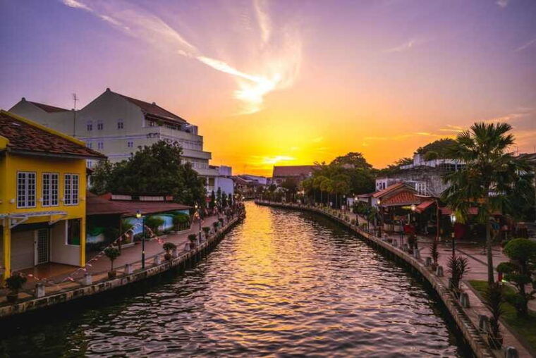 from-kuala-lumpur-private-malacca-day-tour