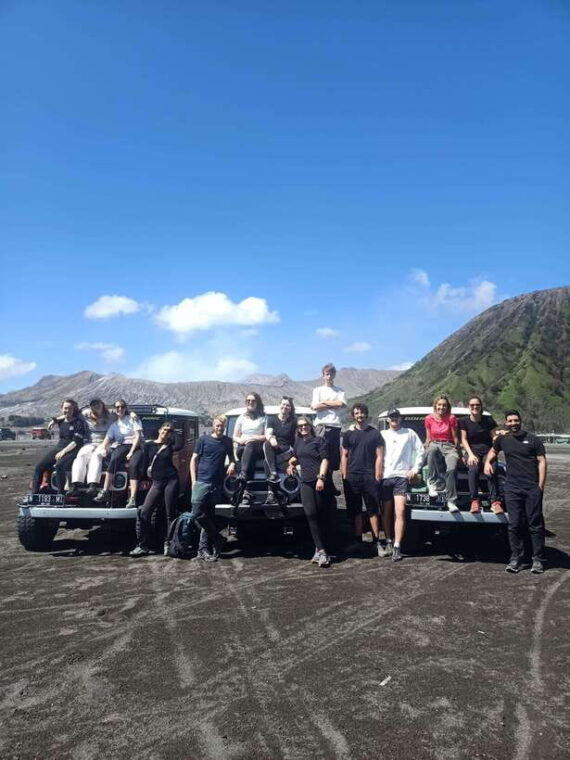 from-malang-sharing-tour-with-jeep-for-sunrise-in-bromo