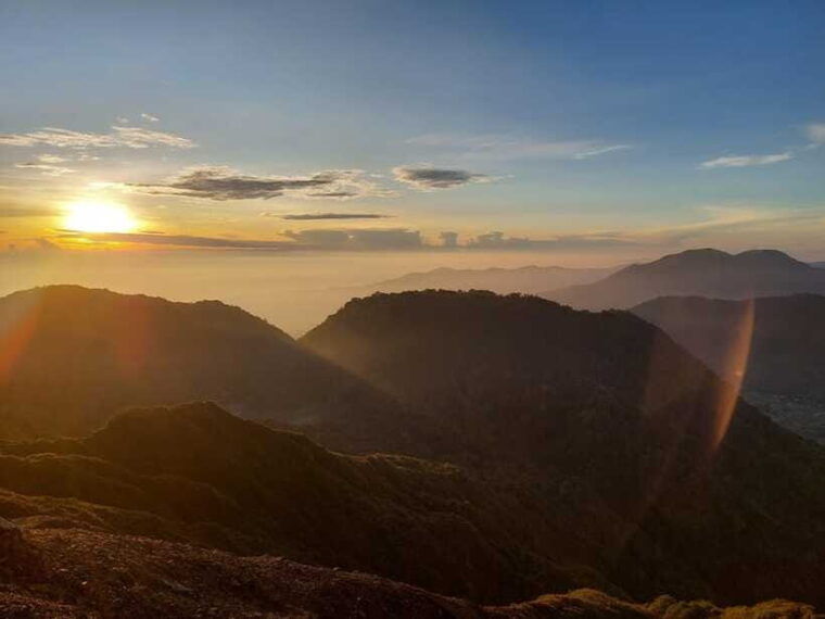 from-medan-mount-sibayak-sunrise-hike-natural-hot-spring