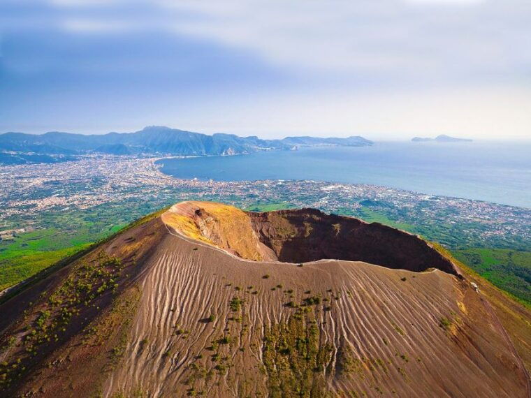 from-naples-vesuvius-pompeii-with-transfer-audio-guide