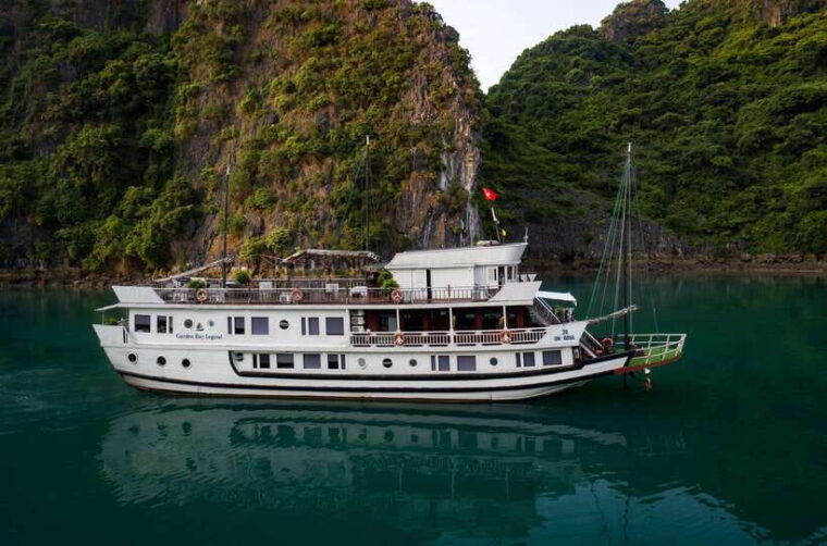 from-ninh-binh-bai-tu-long-bay-2-3-days-garden-bay-cruise