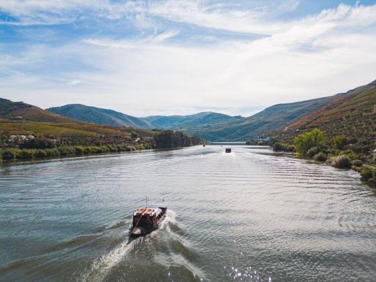 from-pinhao-douro-valley-rabelo-boat-tour-with-audio-guide