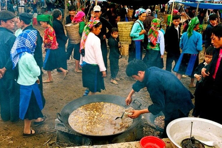 from-sa-pa-sunday-bac-ha-market-group-tour