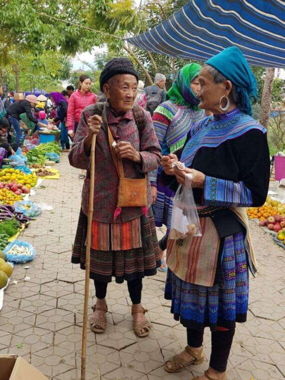 from-sapa-1d-local-bac-ha-sunday-market-tour-best-seller