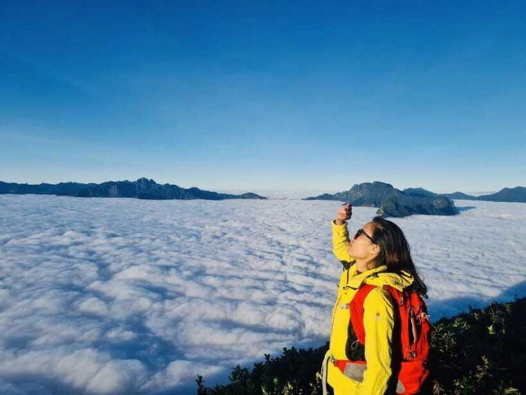 from-sapa-2-day-fansipan-peak-trekking-tour