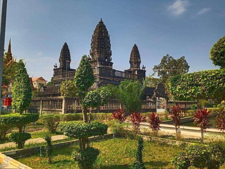 from-siem-reap-battambang-day-trip-with-bamboo-train-ride