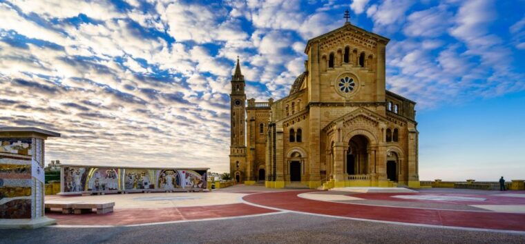 from-sliema-gozo-comino-the-blue-lagoon-boat-bus-tour
