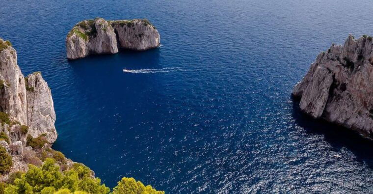 from-sorrento-to-capri-and-positano-private-boat-tour