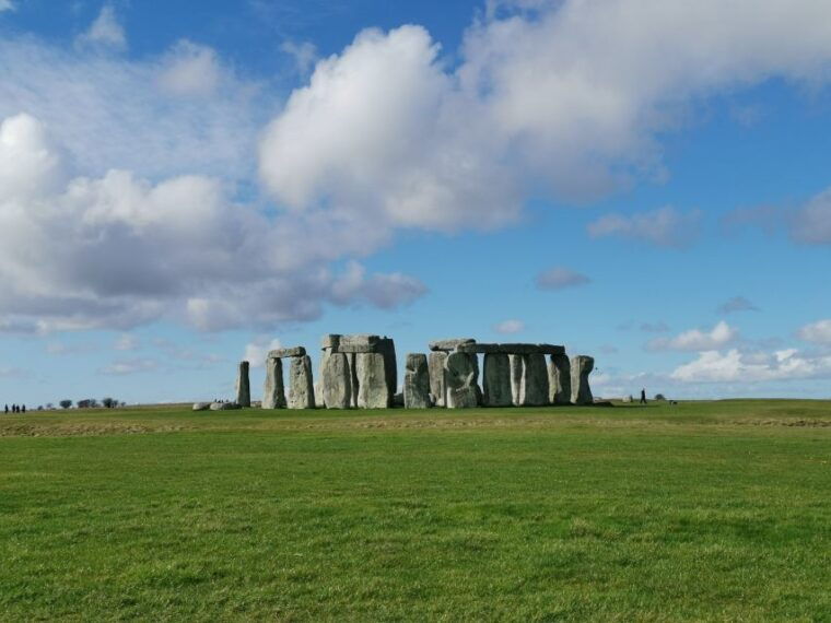 from-southampton-stonehenge-and-bath-guided-day-trip