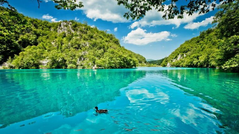 from-split-transfer-to-zagreb-with-stop-at-plitvice-lakes