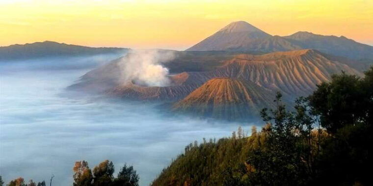 from-surabaya-malang-bromo-ijen-tumpaksewu-in-3-days
