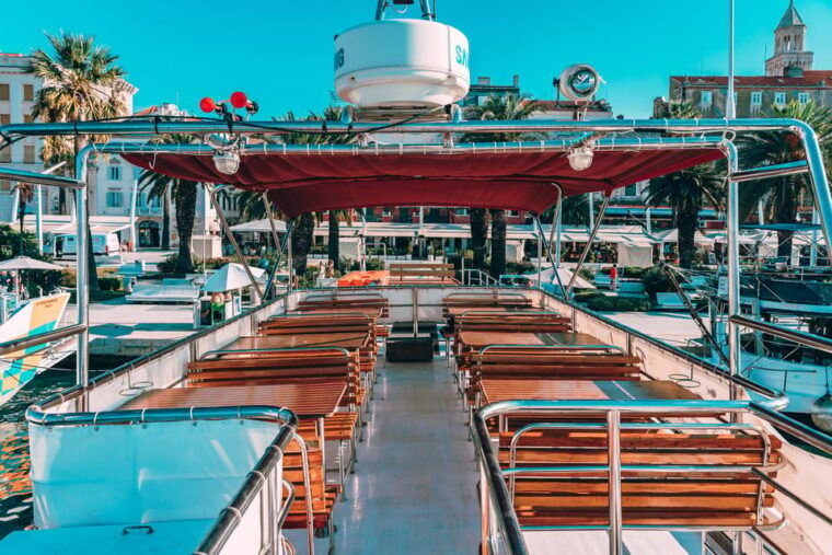 from-trogir-blue-lagoon-solta-cruise-with-lunch-drinks