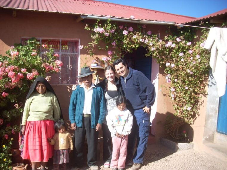 frompuno-uros-and-amantani-islands-full-day-tour-with-lunch