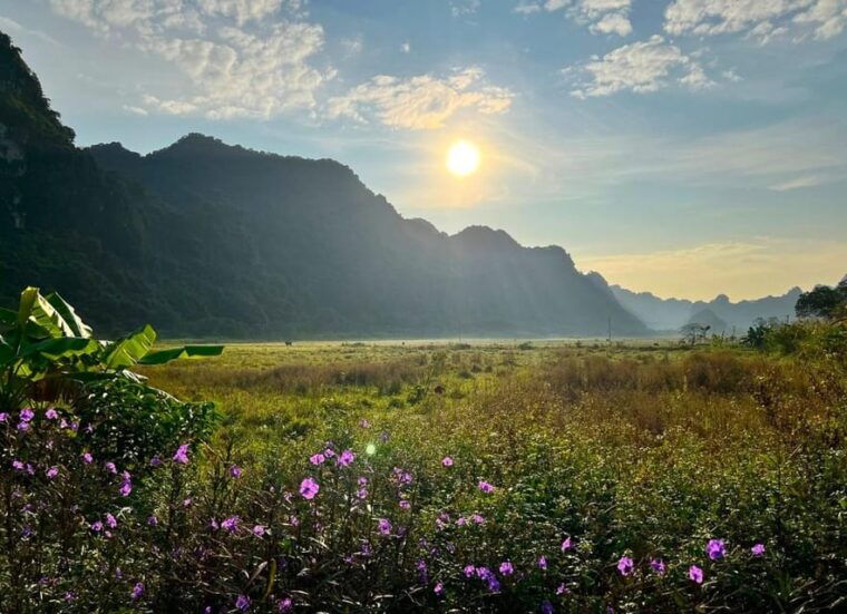 full-day-boat-tour-explore-lan-ha-bay-from-cat-ba-island