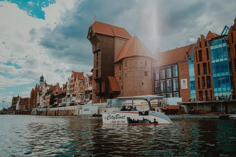 gdansk-sightseeing-ecocruise-around-the-old-town-of-gdansk