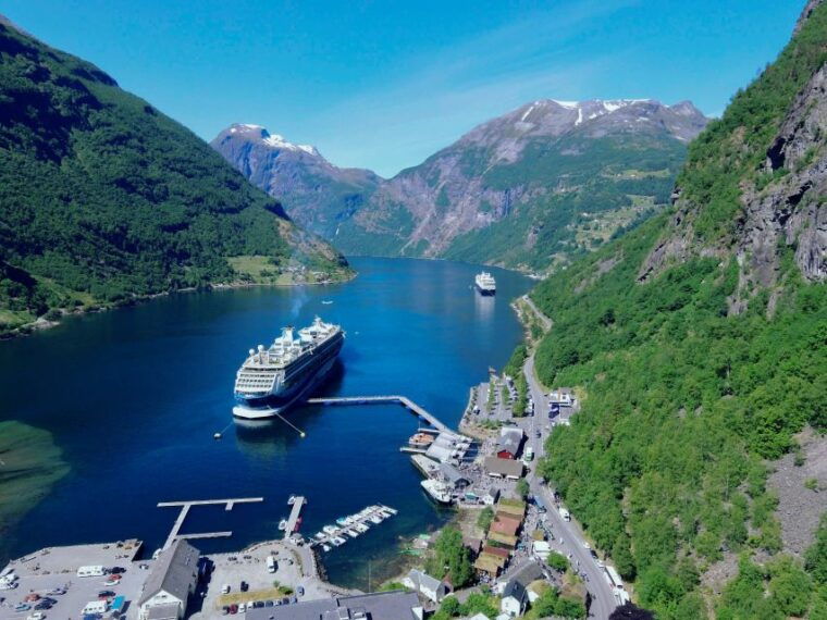 geiranger-dalsnibba-flydalsjuvet-eagle-bend-fjords-tour