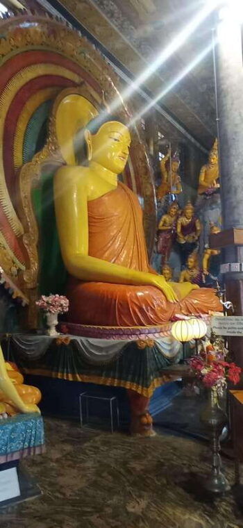 german-speaking-guide-with-tuk-around-colombo-city-tour