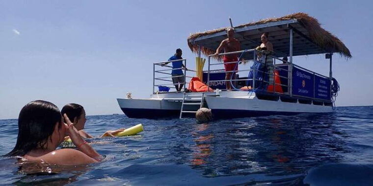 gili-islands-3-island-bbq-sunset-cruise-with-snorkeling