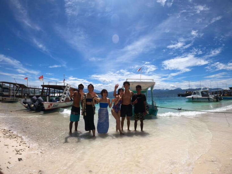 gili-t-shared-group-snorkeling-trip