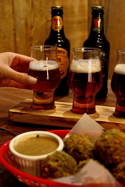 glasgow-beer-flight-with-a-haggis-taster-in-a-glasgow-pub