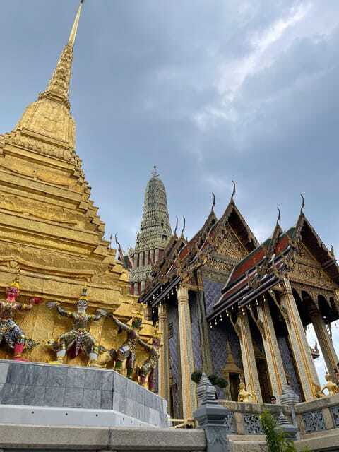grand-palace-tour-guide