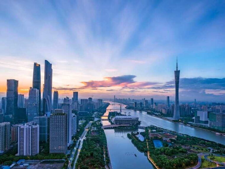 guangzhou-pearl-river-night-cruise-and-city-highlights