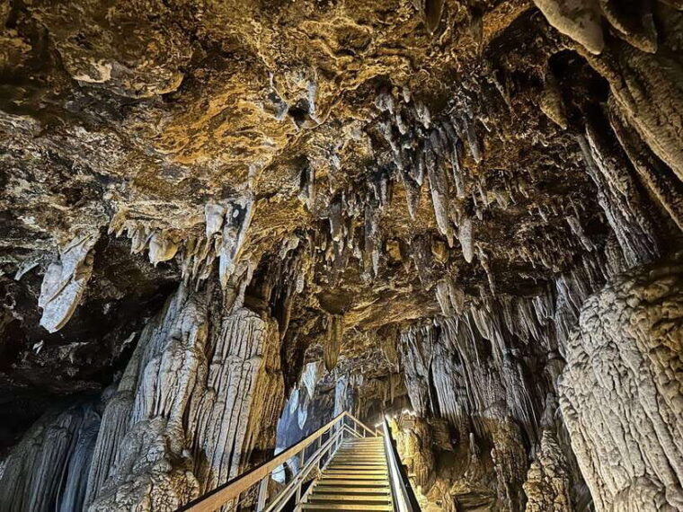 ha-giang-4-day-loop-tour-with-hmong-brothers