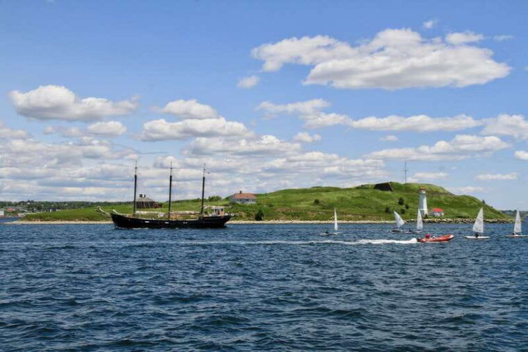halifax-2-hour-tall-ship-harbor-sailing-cruise