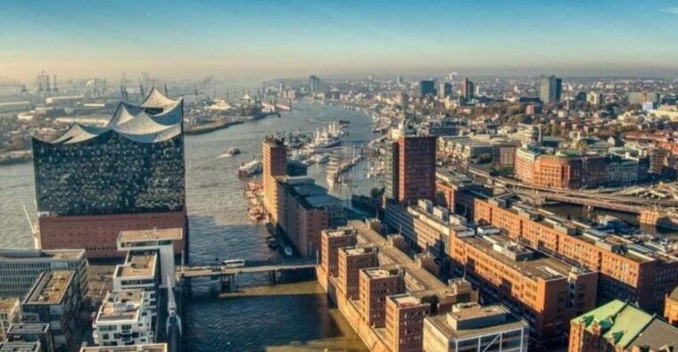 hamburg-old-town-walking-tour-with-a-guide