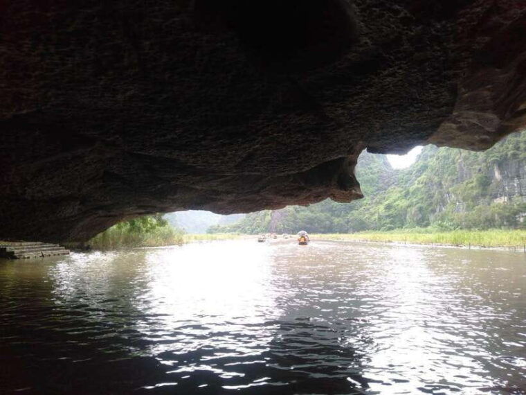 hanoi-hoa-lu-tam-coc-mua-cave-1-day-trip-by-limousine