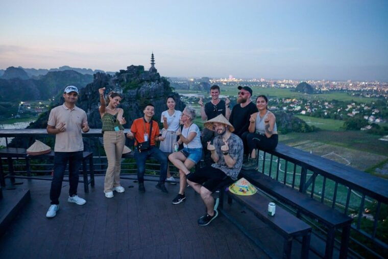 hanoi-ninh-binh-halong-2-d1n-trip-by-bus-bungalow-hotel
