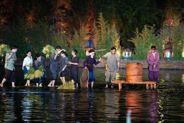 hanoi-quintessence-of-tonkin-show-a-cultural-spectacle