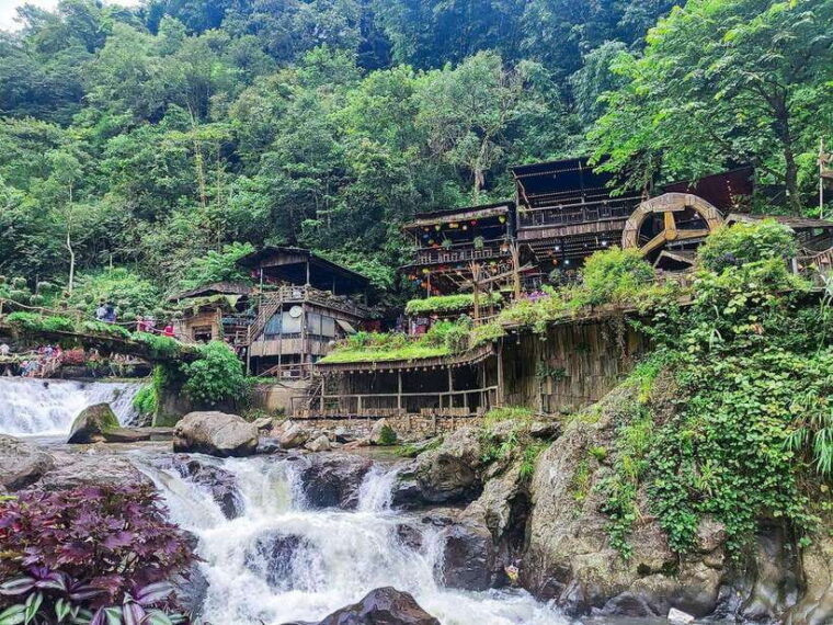 hanoi-sapa-3-days-glass-bridge-phansipan-cat-cat-village
