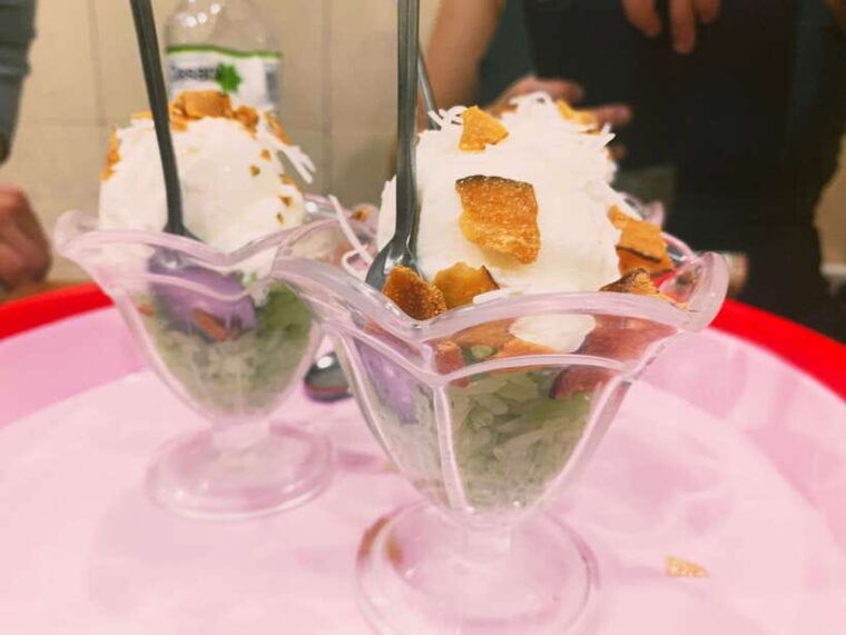 hanoi-vietnamese-street-food-tour-with-egg-coffee