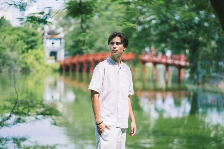 hanois-daytime-photoshoot-with-a-local-photographer