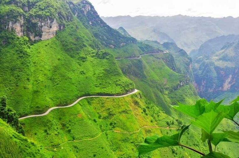 hanoithe-loop-tour-in-ha-giang-3-days-with-local-easy-rider