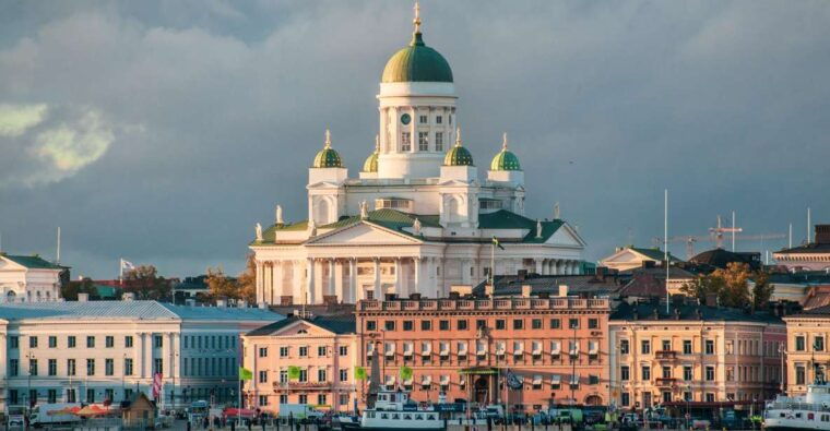 helsinki-private-architecture-tour-with-a-local-expert