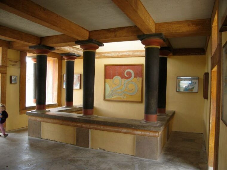 heraklioknossos-palace-museum-heraklio-all-in-skip-the-line