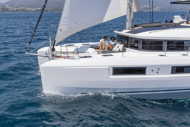 heraklion-dia-island-ultimate-catamaran-cruise-with-meal