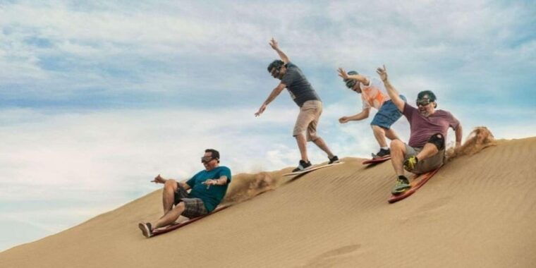 hidden-oasis-in-paracas-buggy-and-sandboarding