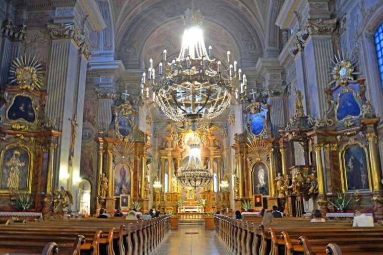 highlights-of-warsaw-private-bike-tour-with-licensed-guide