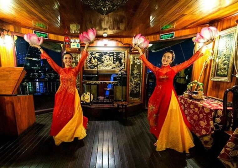 ho-chi-minh-private-city-tour-and-dinner-cruise-with-buffet