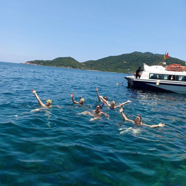 hoi-an-cham-islands-snorkeling-trip-by-speedboat-with-lunch
