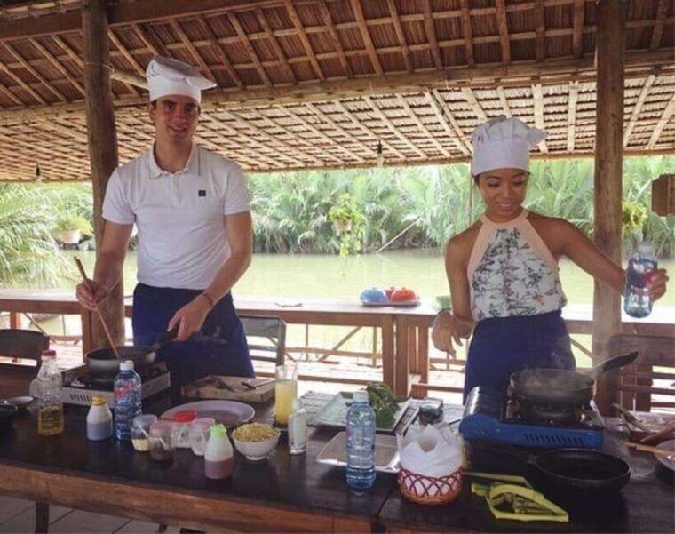 hoi-an-traditional-cooking-class-and-meal-with-local-family